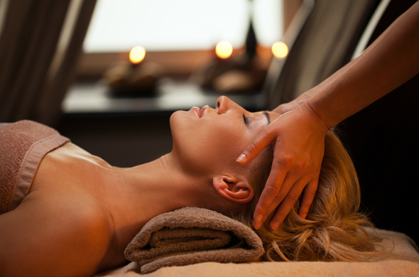  Seven Acupressure Massages Effective for Skinny Face